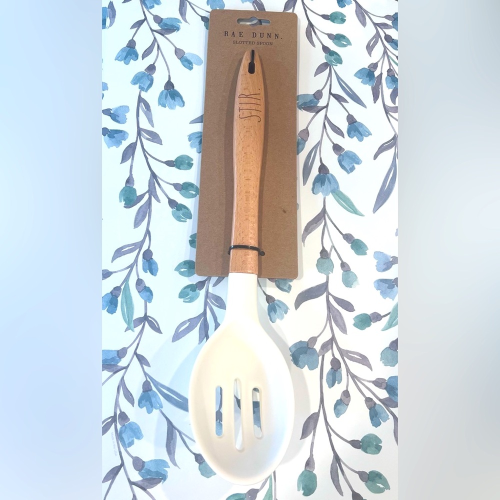 🆕 Rae Dunn slotted spoon